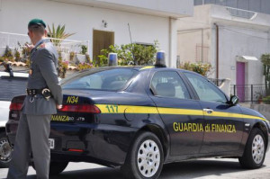 Guardia-di-Finanza11