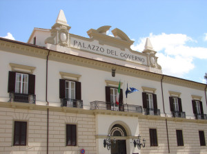 Palazzo_del_governo-Cosenza