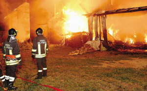 incendio-stalla