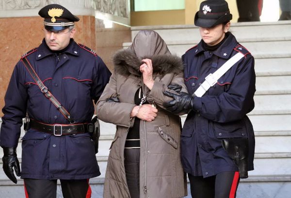 Bovalino: I carabinieri arrestano donna 48enne per danneggiamento
