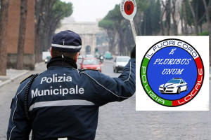 polizia-locale-fuori-coro