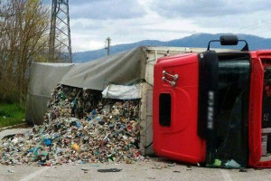 camion-rifiuti18