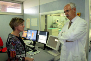 Nella foto il Ministro Beatrice Lorenzin e il Dott. Salvatore Galea nei locali della Radiolagia dell'Ospedale San. Giovanni Paolo II di Lamezia Terme durante la visita del Ministro avvenuta il 10 ottobre 2014.