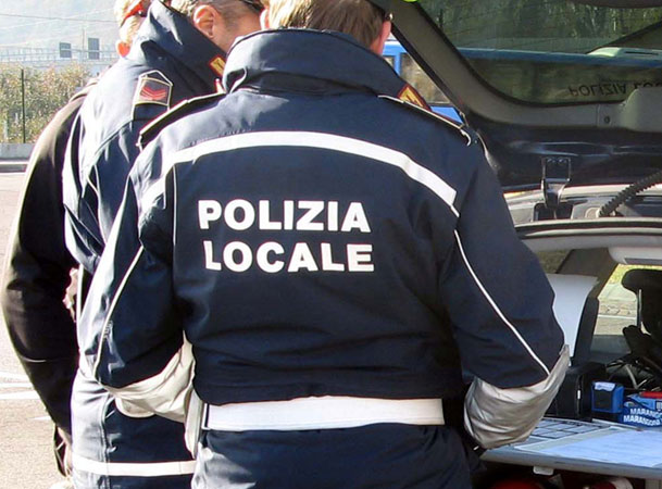 Occupano immobile comunale, 5 denunce a Reggio Calabria