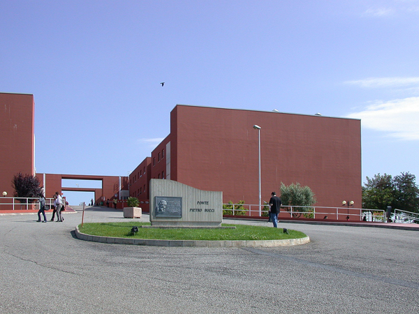 Università Calabria: anticipato pagamento borse di studio