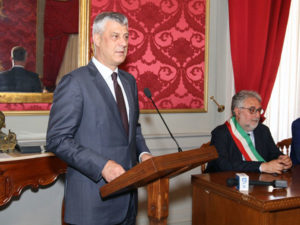 Kosovo-Presidente