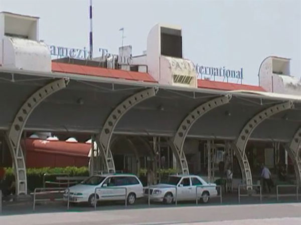 Aeroporto Lamezia: Polizia denuncia passeggero in possesso di cartuccia