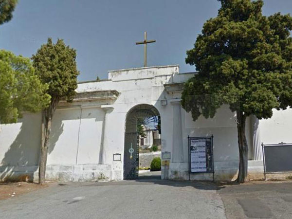 Bare senza sepoltura nel cimitero di Lamezia - Nicastro L’appello all’amministrazione comunale dell’Aps Senza Nodi