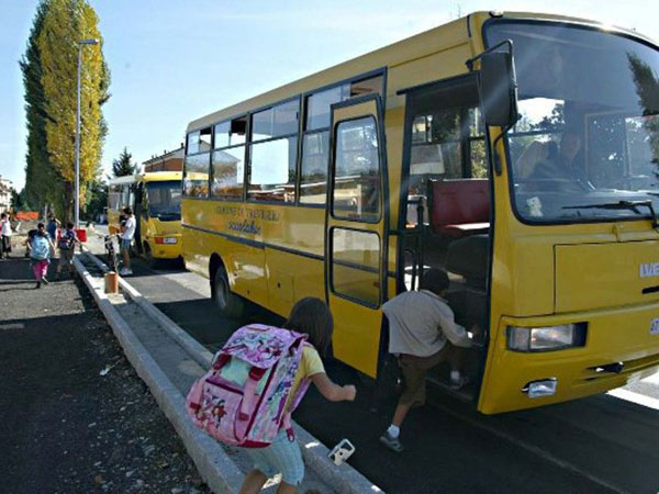 Lamezia, Giovani Pd: "Comune impreparato su trasporto scolastico"
