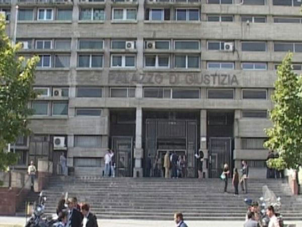 Bancarotta fraudolenta: rinviato a giudizio sindaco Cosenza