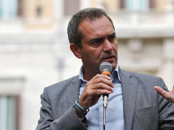 de Magistris si candida a presidente della Regione Calabria