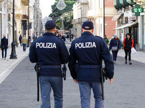 Catanzaro: controllo del territorio e controlli amministrativi della Polizia di Stato