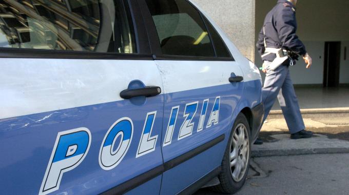 Cosenza: Personale della Squadra Volante arresta un uomo per maltrattamenti nei confronti della moglie