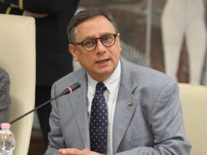 Garante infanzia Calabria: "A Taormina cliente allontanato da ristorante perché con neonato"
