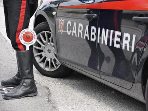 Ciminà: i carabinieri trovano un fucile e munizionamento clandestino