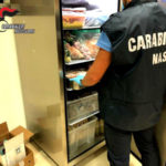 Reggio C.: cibo congelato e mal conservato, denunciato titolare ristorante