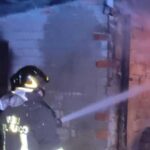 In fiamme capannone in azienda agricola nel Reggino, molti i danni: indagini