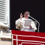 Papa: "Prego per migranti vittime naufragio, ringrazio soccorritori"