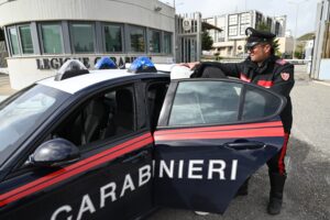 Catanzaro: carabinieri arrestano 47enne per atti persecutori ed estorsione aggravata