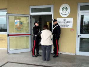 Lamezia Truffa del “Falso Maresciallo”: 2 arresti della compagnia carabinieri