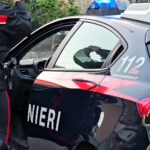 Scoperto un arsenale nascosto sottoterra: carabinieri di Gioia Tauro rinvengono armi da guerra e cocaina