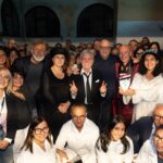 Teatro, Vacantiandu Fest: Sold out per i quattro appuntamenti con “Visita ai parenti” nel Santuario di Sant’Antonio a Lamezia Terme Teatro, Vacantiandu Fest: Sold out per i quattro appuntamenti con “Visita ai parenti” nel Santuario di Sant’Antonio a Lamezia Terme